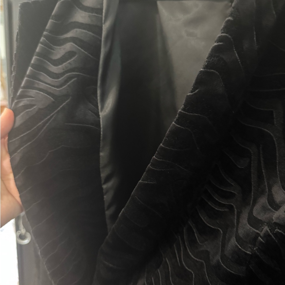 Chico's Elegant Black Textured Jacket - image 4